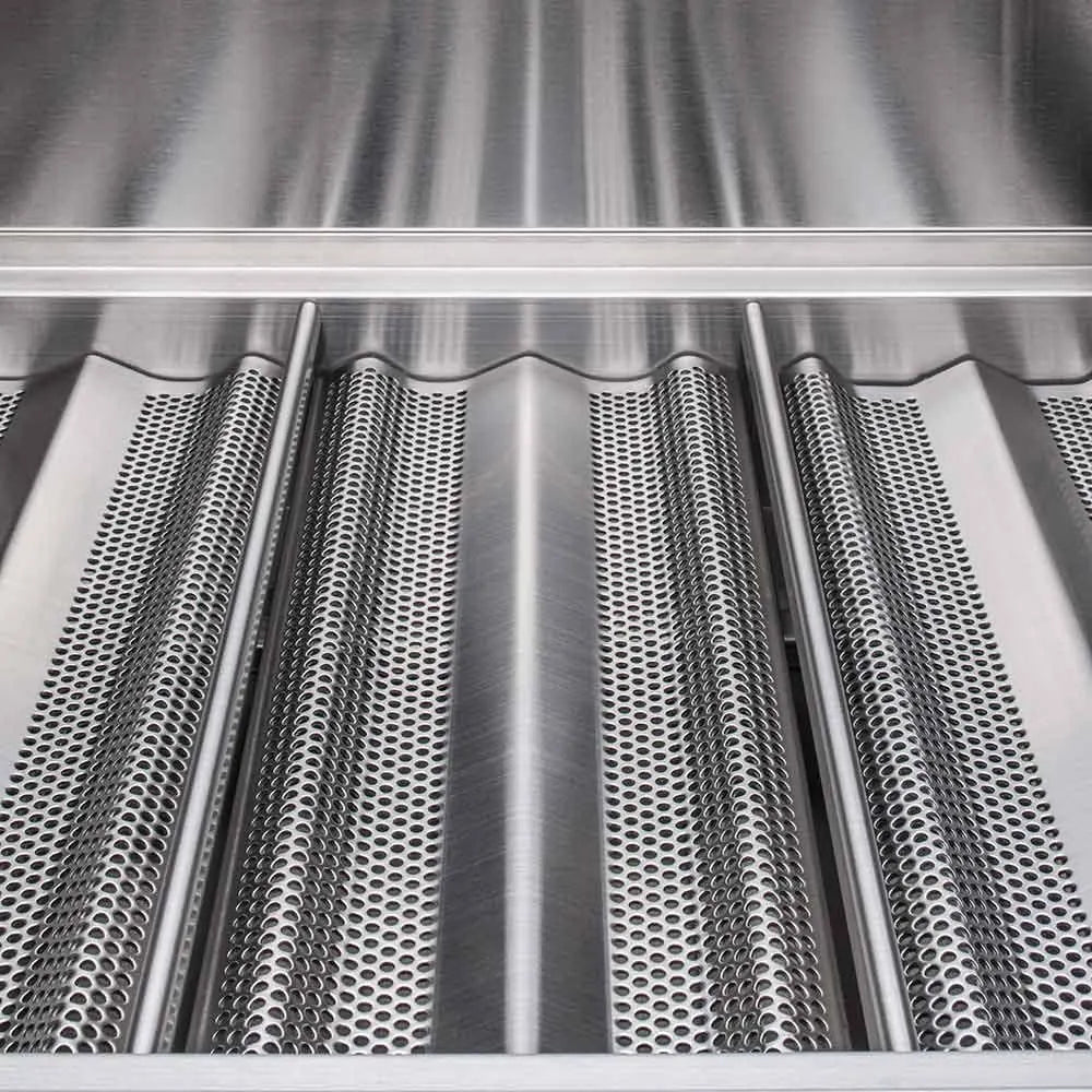 Blaze 32 In. 4 Burner Prelude LBM Gas Grill