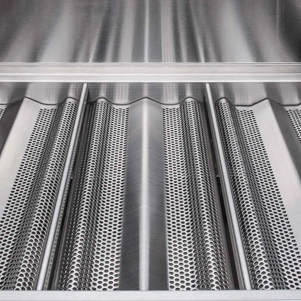 Blaze 32 In. 4 Burner Prelude LBM Gas Grill