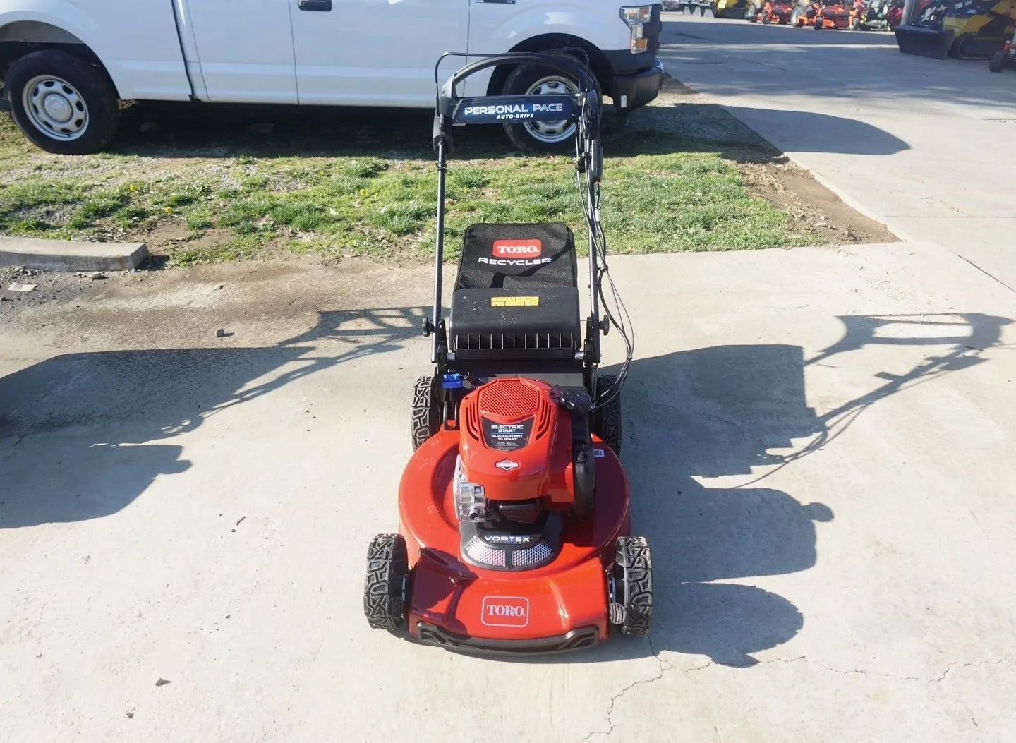 Toro 22 in. Recycler SmartStow Electric Lawn Mower