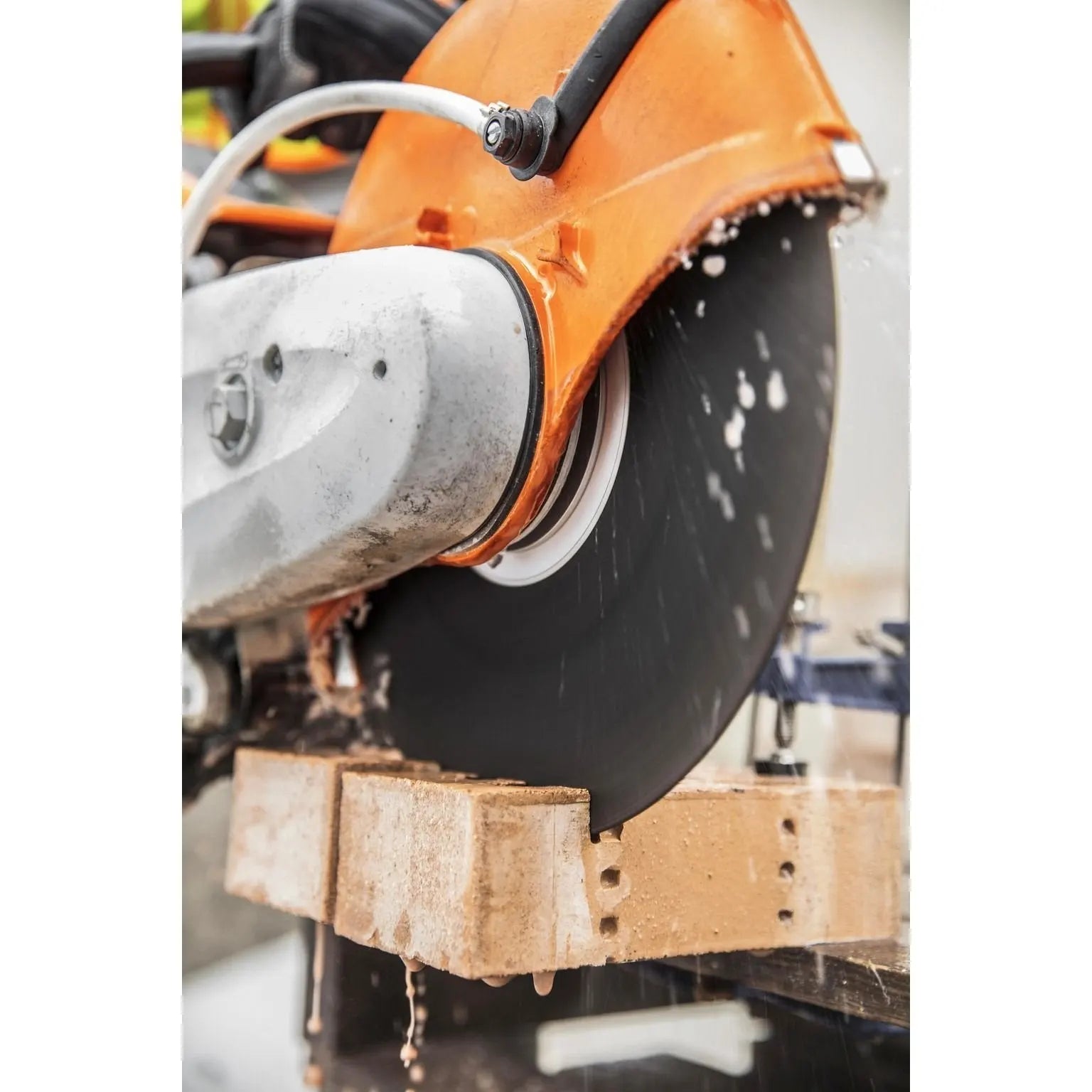 TS 410 STIHL 12″ Cutquik Saw